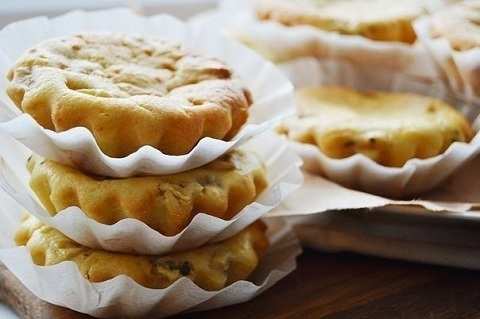 Творожно-банановые кексы с киви Творожно-банановые кексы с киви